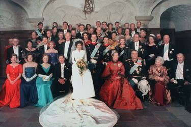 Christa et Richard Manley, à droite de leur fille Alexandra, lors de son mariage avec le prince Joachim de Danemark, le 18 novembre 1995