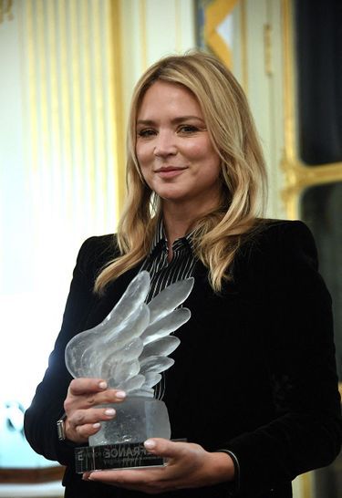 Virginie Efira avec le French Cinema Award.