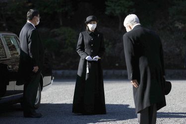 La princesse Kako du Japon au cimetière impérial de Musashi à Hachioji, le 7 janvier 2023