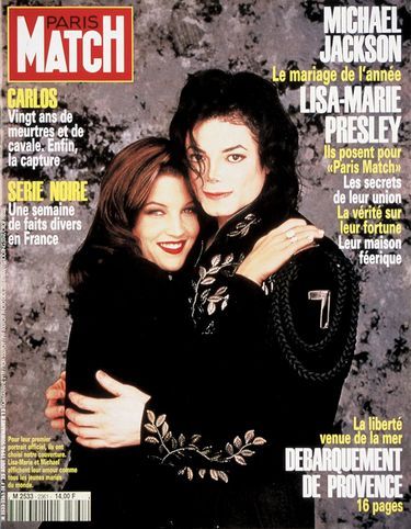 «Lisa Marie Presley et Michael Jackson, le mariage de l'année», Paris Match n°2361, 25 août 1994.