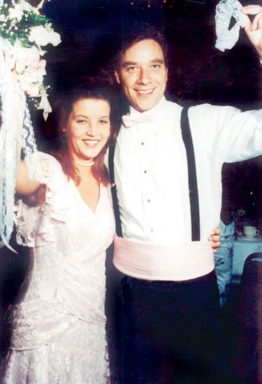 Avec son premier mari, Danny Keough, en 1988. Ils auront deux enfants, Riley et Benjamin.