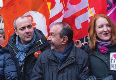 En rang serré avec son meilleur rival, Philippe Martinez, patron de la CGT et Murielle Guilbert, codéléguée du syndicat Solidaires, à la manifestation du 19 janvier.