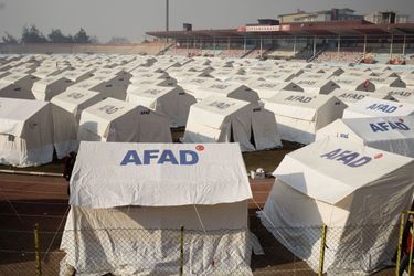 En Turquie, un million de sans-logements vivent désormais sous les tentes de l’Afad, l’organisme turc qui gère les catastrophes.