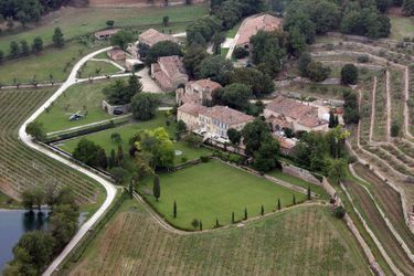 Le Château Miraval, domaine de Brad Pitt en Provence.