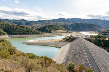 Le barrage sur le fleuve Agly, dans les Pyrénées-Orientales.