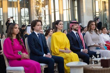 La princesse Salma, le prince Hashem, la Saoudienne Rajwa Al-Saif et son fiancé le prince Hussein, Rania de Jordanie - La famille royale de Jordanie réunie pour le mariage de la princesse Iman et de Jameel Alexander Thermiotis, au palais Beit Al Urdun à Amman, en Jordanie, le 12 mars 2023.