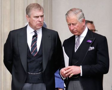 Mésentente cordiale entre le prince Andrew et le futur roi, alors prince Charles, ici en 2012.