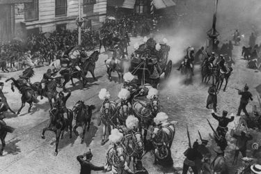 L’attentat contre le roi Alfonso XIII d’Espagne perpétré le 31 mai 1906, jour de son mariage avec la princesse Victoria Eugenie de Battenberg