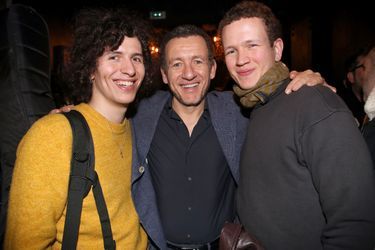 Dany Boon de soirée avec ses deux fils qui lui ressemblent tant