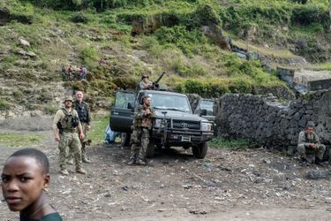 Mercenaires. Ils sont roumains et travaillent pour la société Congo Protection, mandatée par le gouvernement. À Sake, le 13 avril.