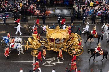 Le Gold State Coach vu d’en haut, le 6 mai 2023, jour du couronnement du roi Charles III et de la reine Camilla