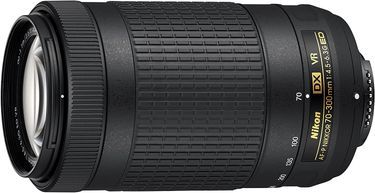 L’objectif Nikon 70-300mm avec une focale de 4,5-6,3, pour les zooms et très gros plans