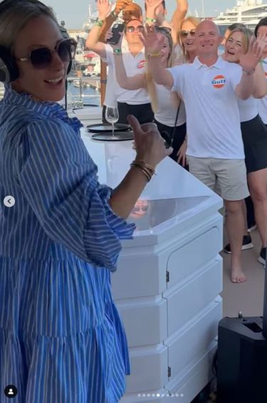 Zara Tindall lors d'une fête sur un yacht à Monaco, le 29 mai 2023 sur Instagram.