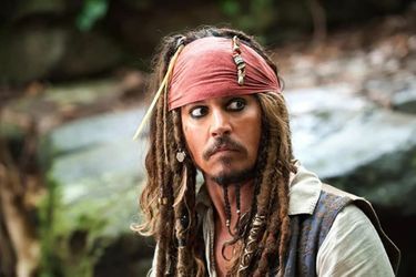 Au fil de sa carrière, Johnny Depp a engrangé des millions de dollars - notamment grâce à la saga « Pirates des Caraïbes », qu’il aurait dilapidés.  