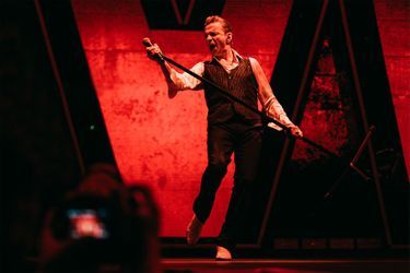 Dave Gahan lors du concert de Depeche Mode le 22 juin à Lille.