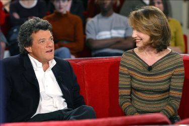 Jean-Louis Borloo et Nathalie Baye dans l’émission e Michel Drucker « Vivement dimanche », en 2003