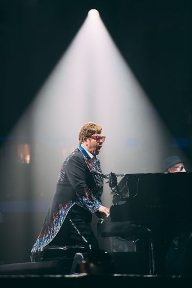 À Bercy, Elton John a enchaîné les tubes.