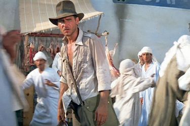 En 1981, Harrison Ford prend pour la première fois les traits d'Indiana Jones dans « Les Aventuriers de l'arche perdue ».