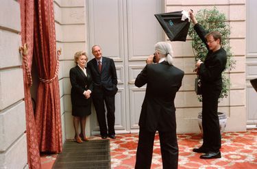 Le photographe. Loin de la mode, avec Jacques et Bernadette Chirac à l’Élysée, lors du second tour de l’élection présidentielle de 2002.