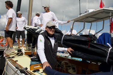 Juan Carlos en su barco en la Isla de Wight en septiembre de 2023.