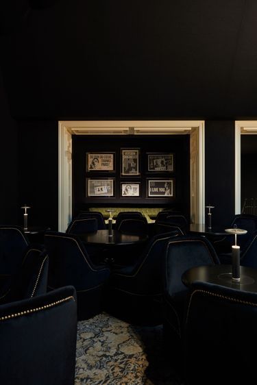 Le Gainsbar, un bar installé dans la maison du chanteur, désormais transformée en musée.