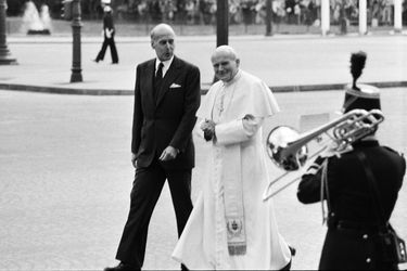 Valéry Giscard d'Estaing et Jean-Paul II à Paris, en 1980.