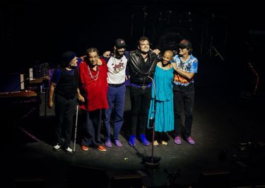 Matthieu Chédid et ses musiciens, lundi 25 septembre.