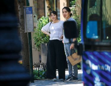 Exclusive - Kei Komuro and ex Princess Mako are spotted shopping in New York before getting on public transportation using the Bus. Mako was seen maskless for the first time since they have lived in New York City and were quite tactile with eachother as she leaned on his shoulder whilst waiting for the bus and he kept putting a protective arm around her and held hands as they shopped. July 25, 2023. Photo by Probe-Media/ABACAPRESS.COM