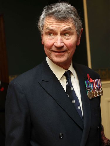 Le vice-amiral Sir Timothy Laurence participe au Royal British Legion Festival of Remembrance au Royal Albert Hall le 11 novembre 2023 à Londres.