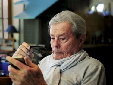 Alain Delon : le crépuscule d'un homme blessé