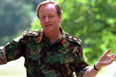 Andrew Parker Bowles, le 2 juillet 1994, année où il a pris sa retraite militaire