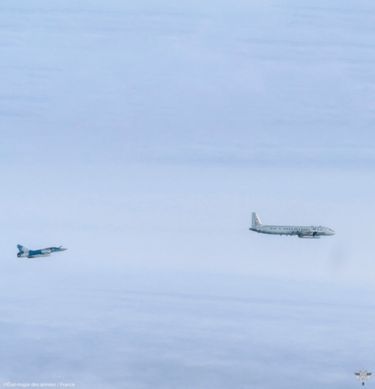 DÃ©collage sur alerte et interception d'un avion russe  Il-20 Coot A par les Mirage 2000-5 de l'armÃ©Ã© franÃ§aise de la mission 
@NATO au large des cÃ´tes estonienne.