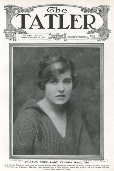Cynthia Hamilton à la une de « Tatler », le 26 février 1919, pour l’annonce de son mariage avec Albert Spencer