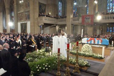 Les obsèques de l'ex-grande-duchesse Joséphine-Charlotte de Luxembourg, dans la cathédrale Notre-Dame de Luxembourg le 15 janvier 2005