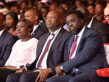 Mariatou Koné, Ministre de l'Éducation nationale et de l'Alphabétisation, Mamadou Touré, Ministre de la Promotion de la Jeunesse, de l'Insertion professionnelle et du Service civique, et Lanciné Diomandé CEO de Sportify Capital et Directeur de Benfica Campus Côte d'Ivoire.