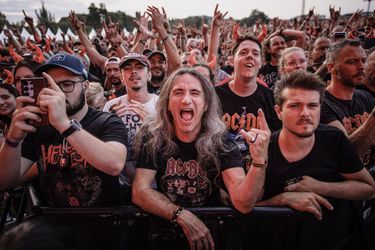 AC/DC à Paris, un concert de rock et de sang