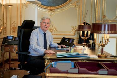 Michel Barnier dans son bureau à Matignon, le 9 septembre.