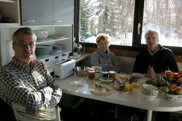 Noël 2005 avec Denise, sa mère, chez son frère Jean-Paul, médecin généraliste à Saint-Jean-de-Sixt (Haute-Savoie).