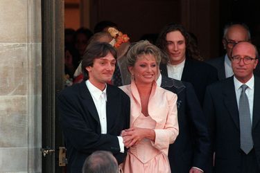 Pierre Palmade et Véronique Sanson lors de leur mariage, 30 juin 1995.