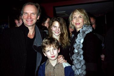 Sting avec sa femme Trudie Styler et deux de leurs quatre enfants à l'avant-première du film 