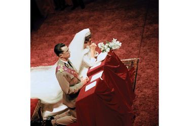 Paris-Match N°599 Du 24 Sept 1960 – Reine Fabiola De Belgique Et Ali – État Correct