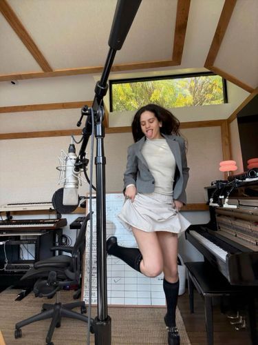 Una Céline Dion que hubiera absorbido a Lady Gaga y su sentido del espectáculo… Rosalía, la otra reina de España