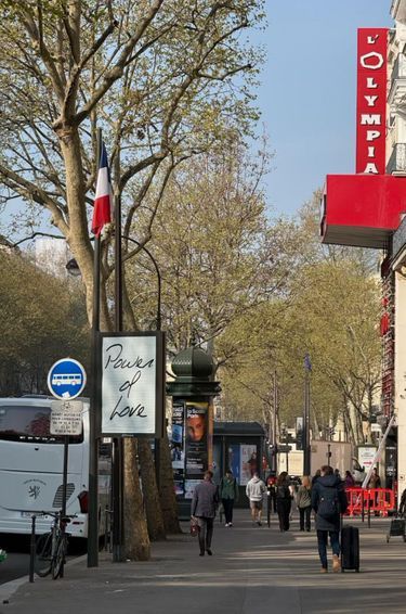 Un mystérieux panneau