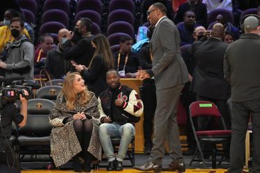 Adele et Rich Paul à l&#039;événement NBA All-Star Game à la Rocket Mortgage FieldHouse de Cleveland le 20 février 2022