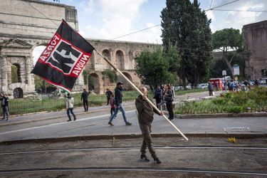 Manifestation de membres du groupe néofasciste Forza Nuova à Rome, en octobre 2018.