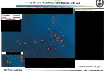 Une carte déclassifiée des interactions entre l'USS Hamilton et les "drones" en juillet 2019. 