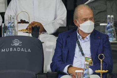 L’ex-roi Juan Carlos d’Espagne au tournoi de tennis d’exhibition à Abu Dhabi, le 18 décembre 2021 