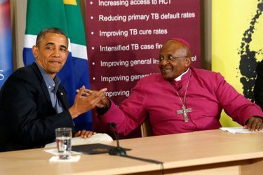 Barack Obama et Desmond Tutu le 30 juin 2013 en Afrique du Sud.