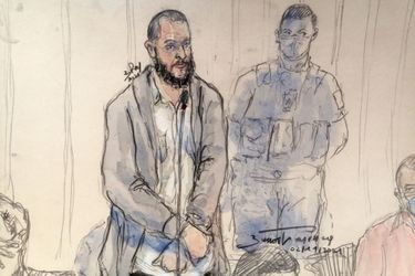 Croquis d&#039;audience de Salah Abdeslam, lors de son interrogatoire devant la cour d&#039;assises spéciale de Paris, mardi 2 novembre 2021.