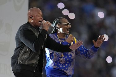 Dr. Dre et Snoop Dogg lors de la mi-temps du Super Bowl à Inglewood le 13 février 2022